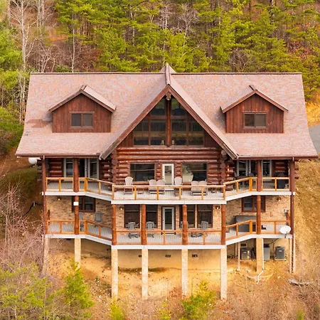 Luxury Cabin W Panoramic Views Firepit Game Room Pinnacle Chalet